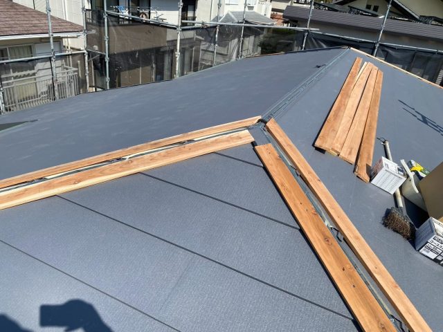 加古川市で棟包板金下地施工